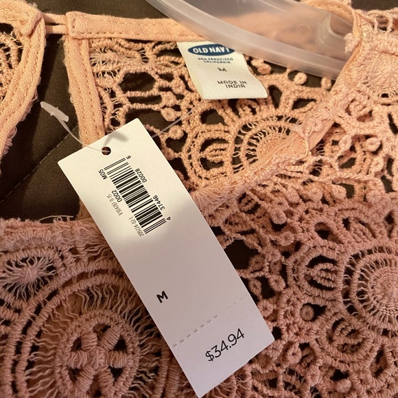 Old Navy peach medium lace bodice short sleeve top - Picture 2 of 4